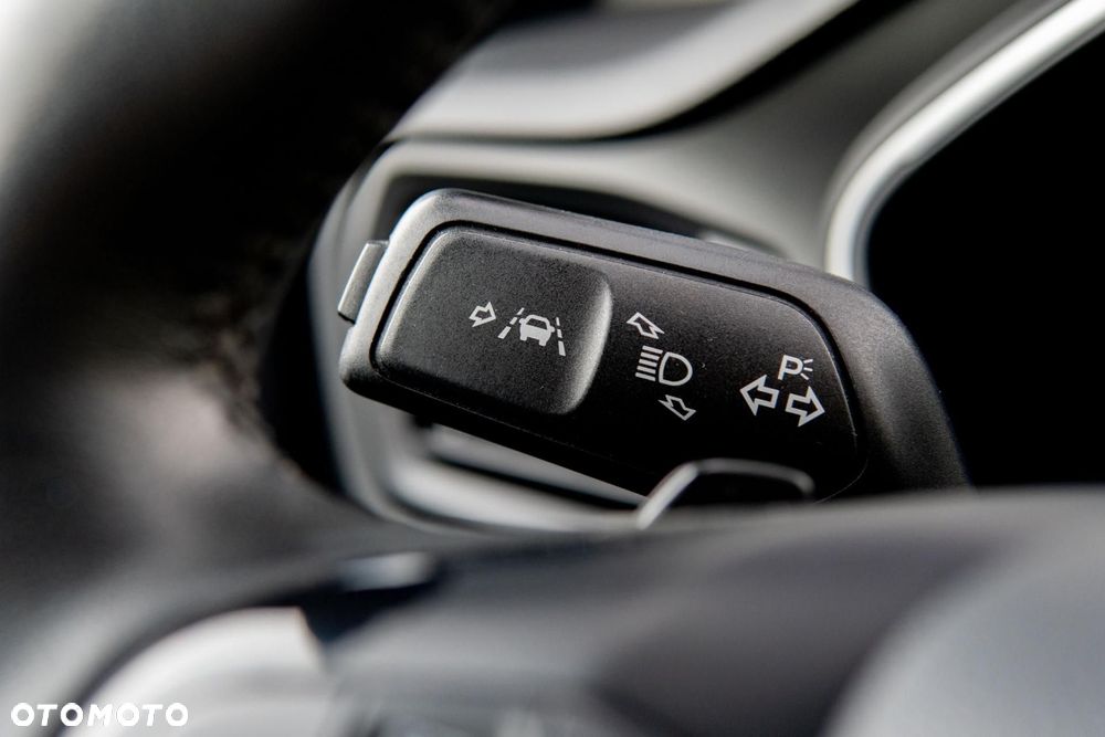 Ford Focus 1.5 EcoBlue Connected - 25