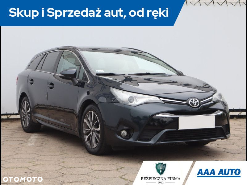 Toyota Avensis - 2