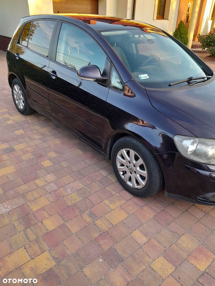Volkswagen Golf Plus 2.0 FSI Comfortline - 17