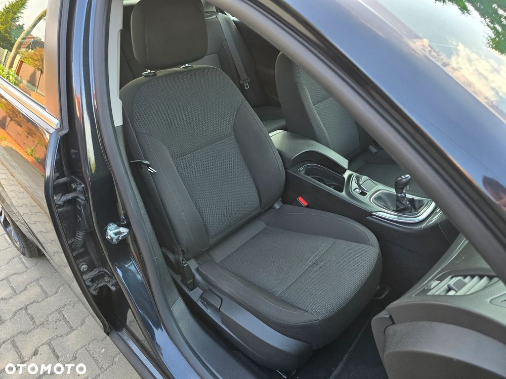 Opel Insignia - 29