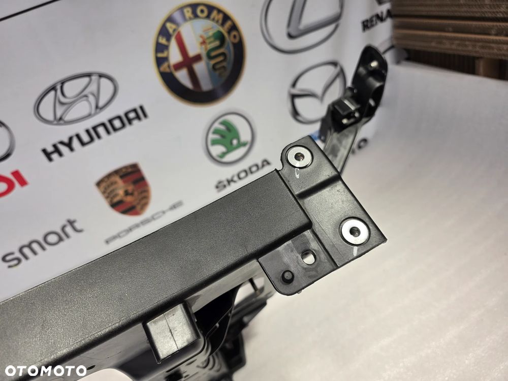 HYUNDAI i30 III 3 16- WZMOCNIENIE CZOŁOWE / PAS PRZEDNI NR 64101-G4000 NR AUKCJI WZM568 - 6