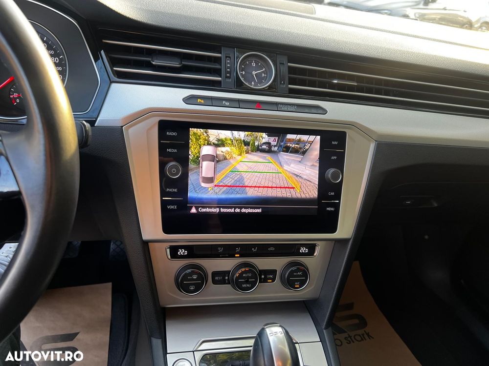 Volkswagen Passat 1.6 TDI DSG Comfortline - 27