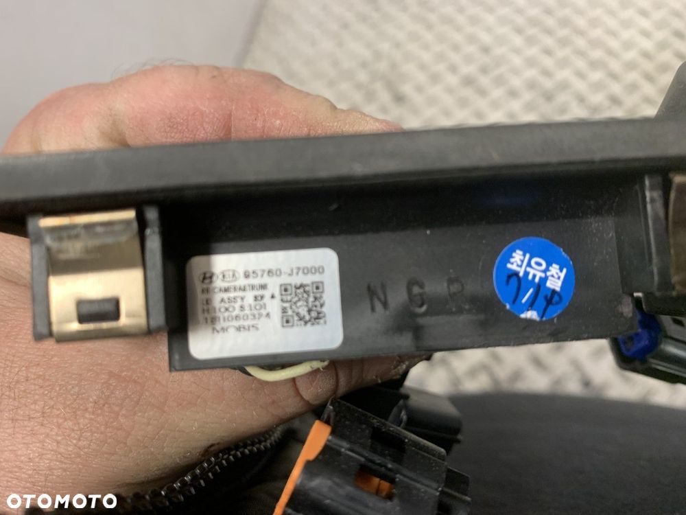 KLAMKA  TYLNA KAMERA COFANIA TYŁ KIA CEED III 3 17-25 95760-j7000 - 4