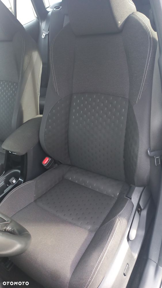 Toyota Corolla 1.8 Hybrid Comfort - 16