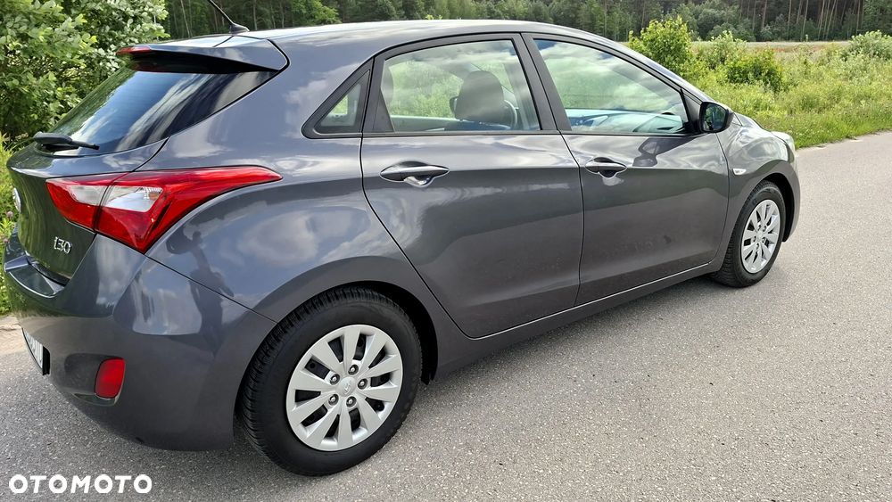 Hyundai i30 1.4 Trend - 19