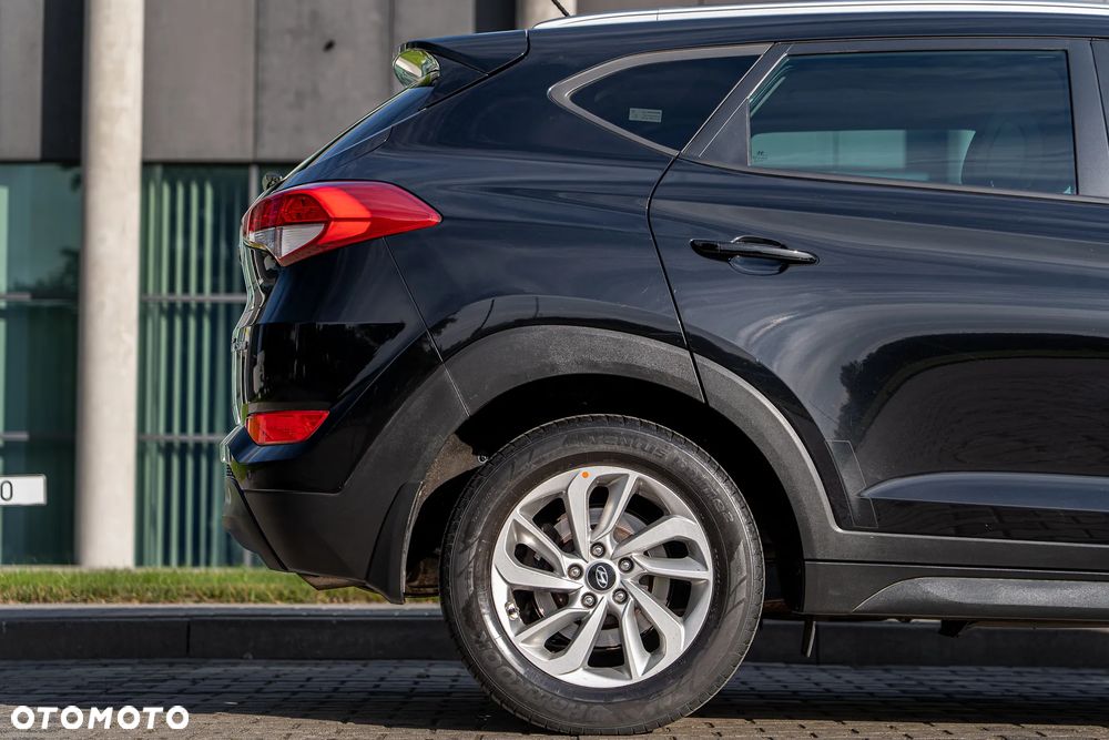 Hyundai Tucson 1.7 CRDI BlueDrive Comfort 2WD - 17