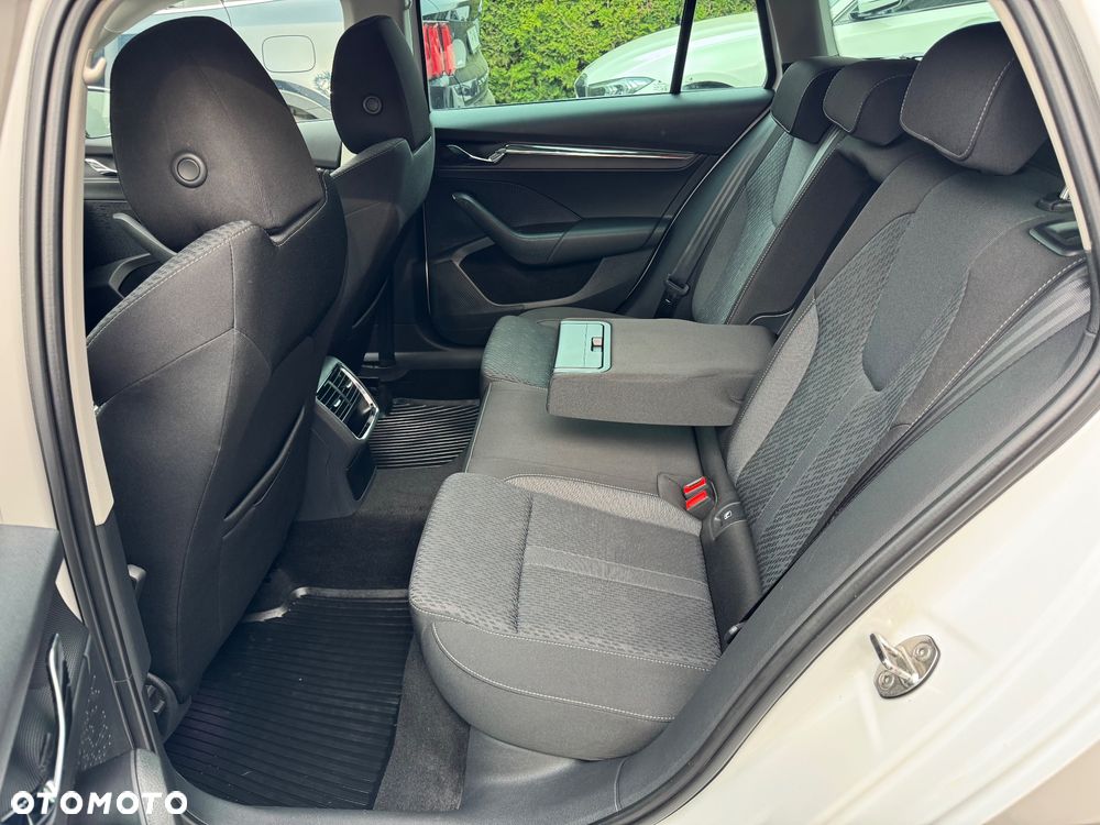 Skoda Octavia 2.0 TSI 4x4 Style DSG - 16