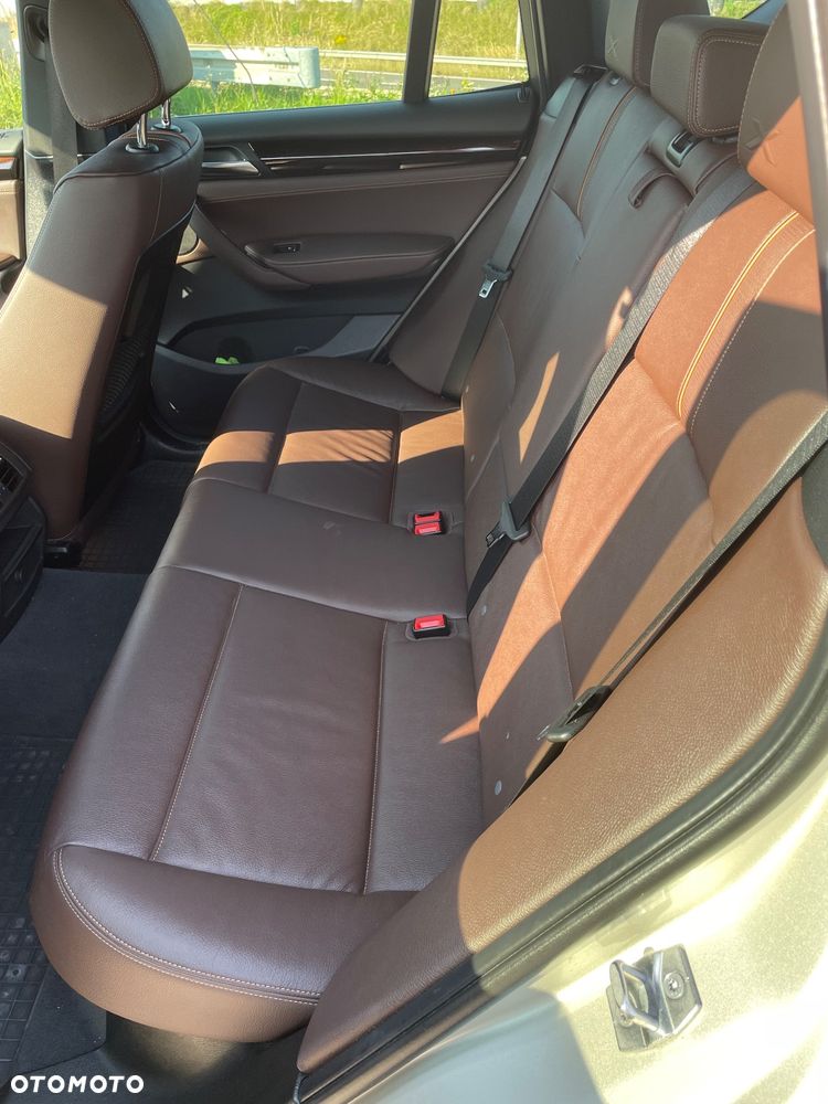 BMW X3 xDrive20d Luxury Line - 10