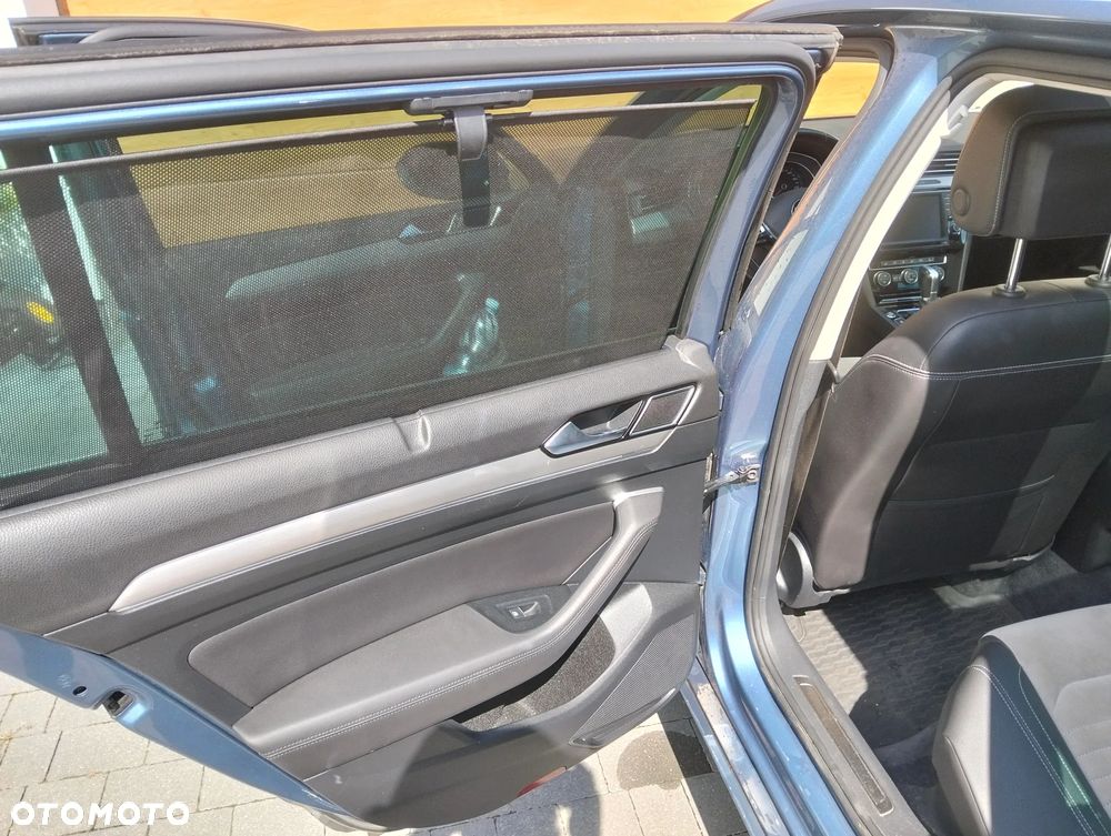 Volkswagen Passat 2.0 TDI Bi-Turbo BMT 4Mot Highline DSG - 14