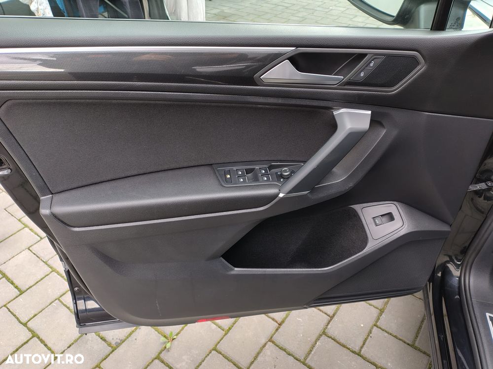 Volkswagen Tiguan - 23
