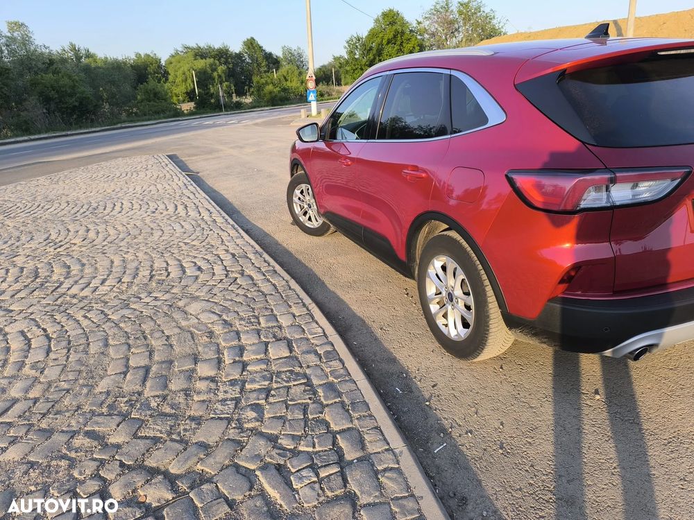 Ford Kuga 1.5 EcoBlue A8 FWD Titanium - 3