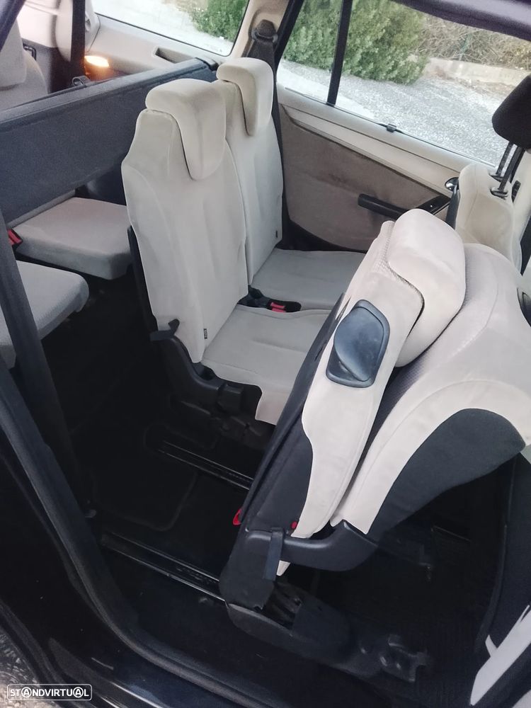 Citroën C4 Grand Picasso 1.6 HDi Confort - 6