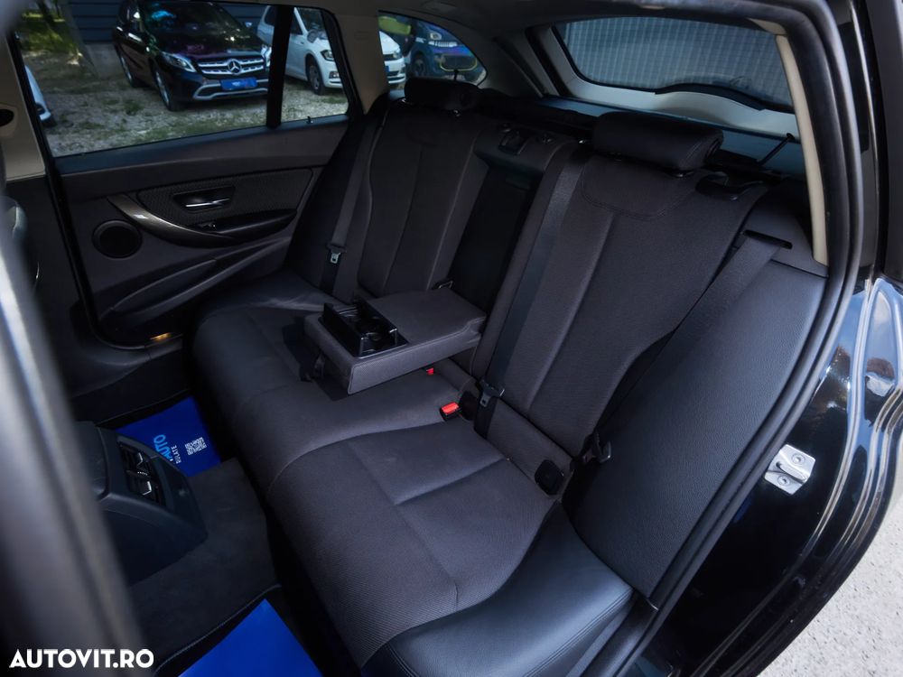 BMW Seria 3 318d Aut. Blue Performance Luxury Line - 30