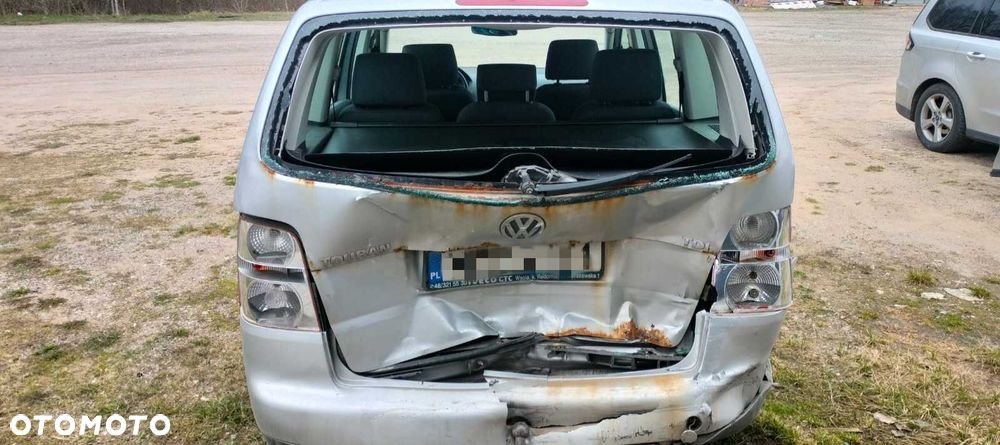 Volkswagen Touran - 6