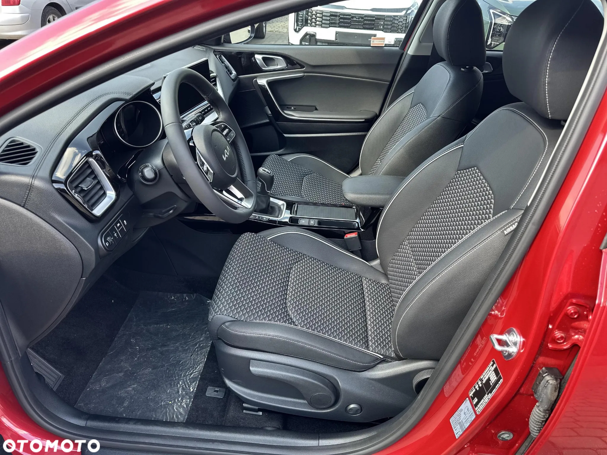Kia Ceed 1.5 T-GDI Tribute - 12