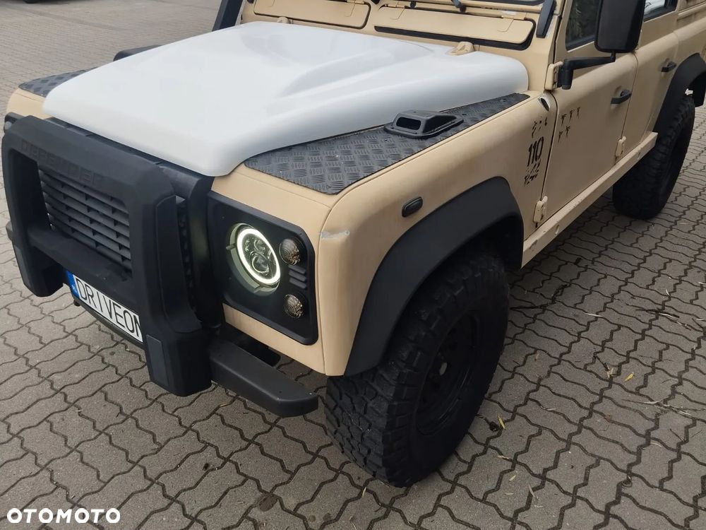 Land Rover Defender - 4