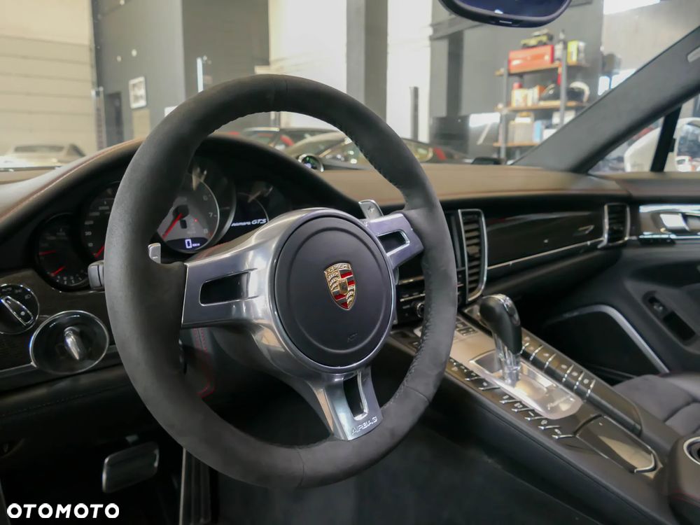 Porsche Panamera GTS - 10