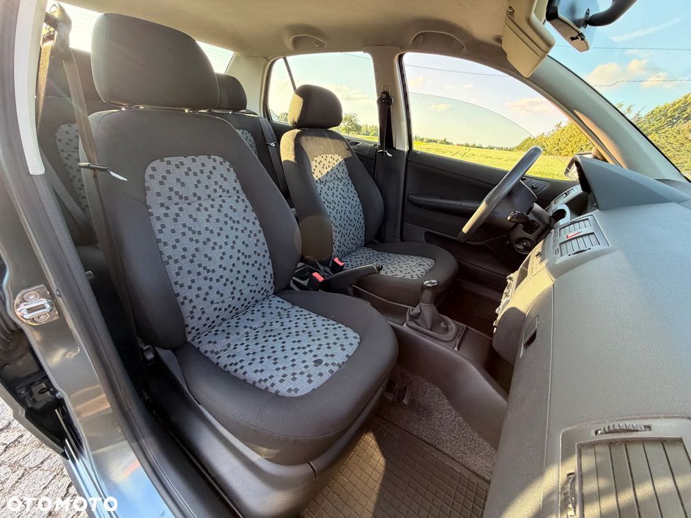 Skoda Fabia 1.2 HTP Classic + - 8