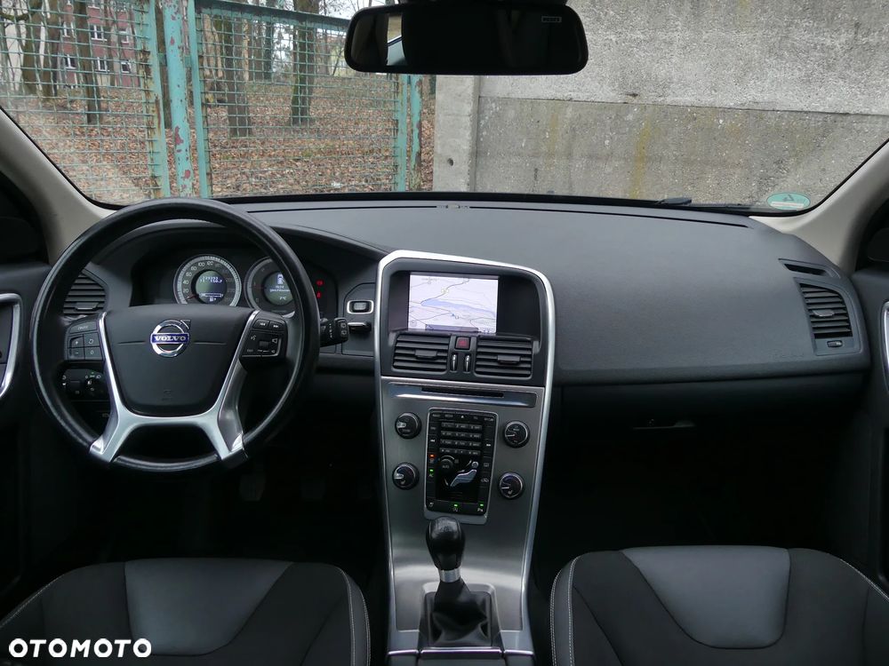 Volvo XC 60 D3 Edition Pro - 4