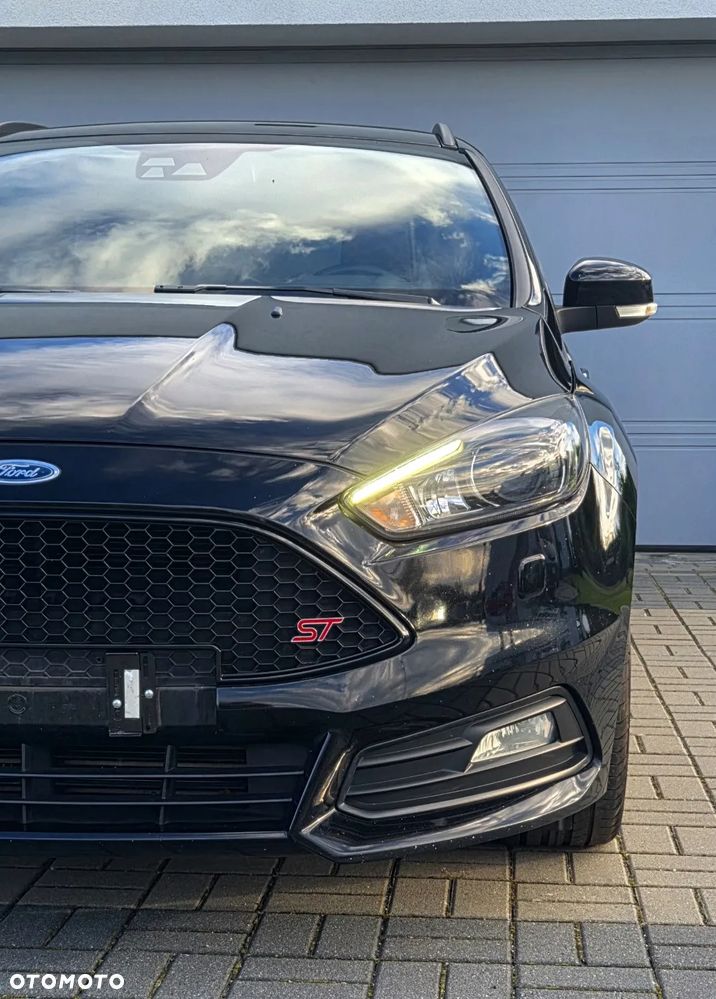 Ford Focus ST2 - 10