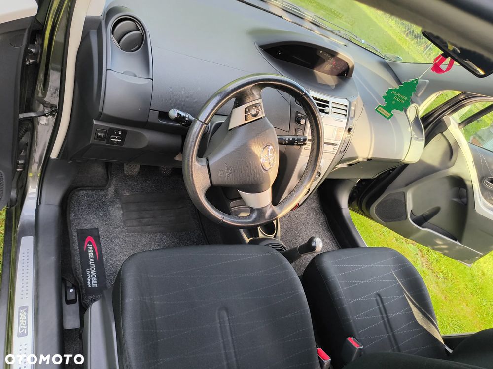Toyota Yaris - 9
