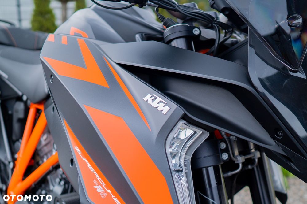 KTM Super Duke - 18