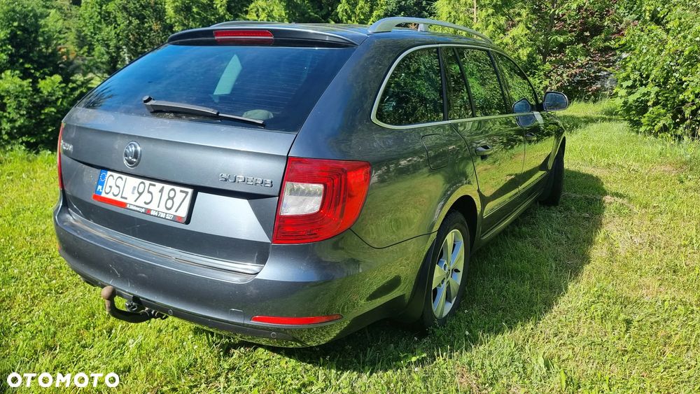 Skoda Superb 2.0 TDI Elegance DSG - 4