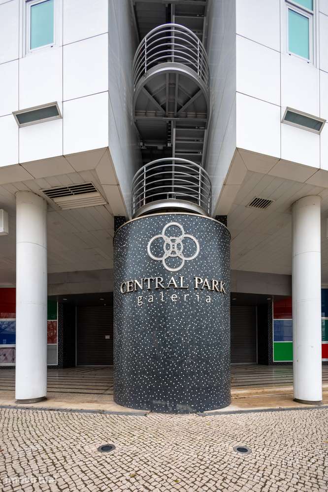 Galeria Comercial Central Park - Grande imagem: 4/19