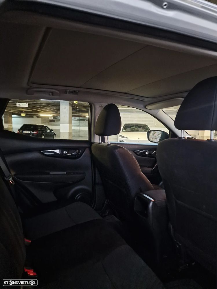 Nissan Qashqai 1.5 dCi N-Connecta - 13