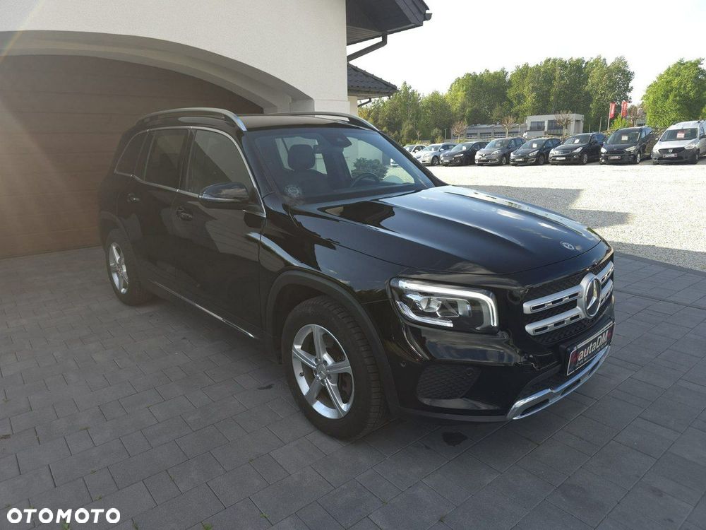 Mercedes-Benz GLB - 2