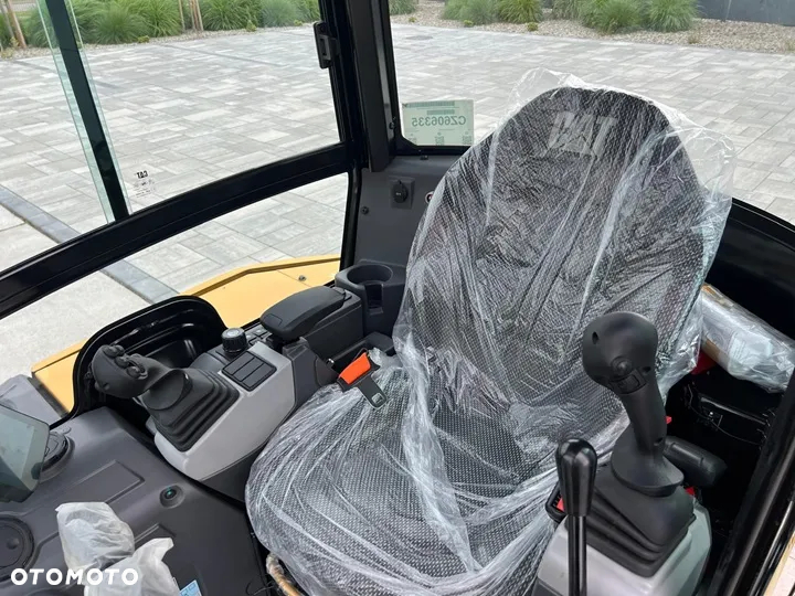Caterpillar 302.7 CR - 26