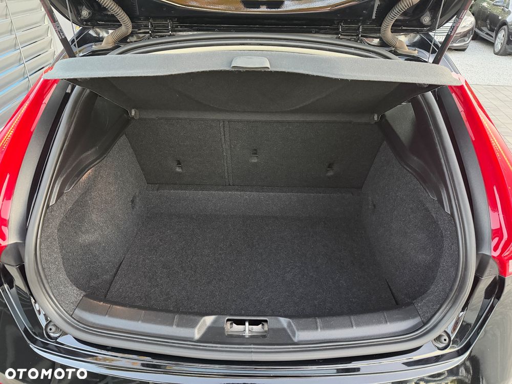 Volvo V40 Cross Country D2 Kinetic - 39