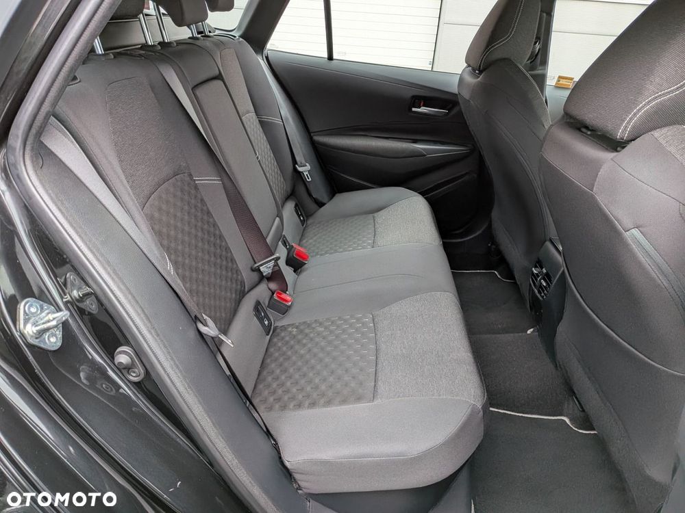 Toyota Corolla 1.8 Hybrid Comfort - 31