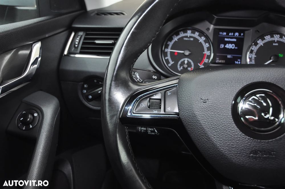 Skoda Octavia 1.6 TDI DSG Soleil - 19