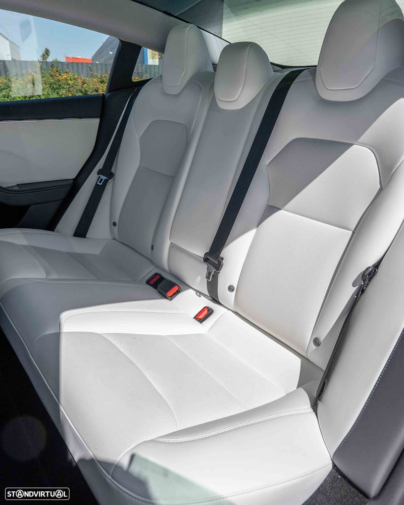 Tesla Model 3 Long Range Tração Integral - 16