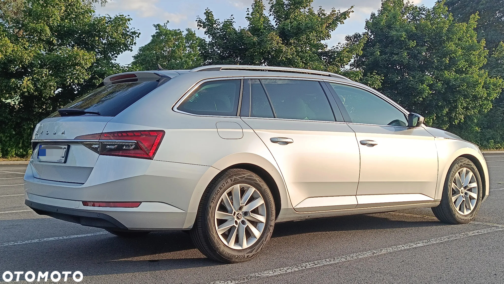 Skoda Superb Combi 2.0 TDI DSG Premium Edition - 7