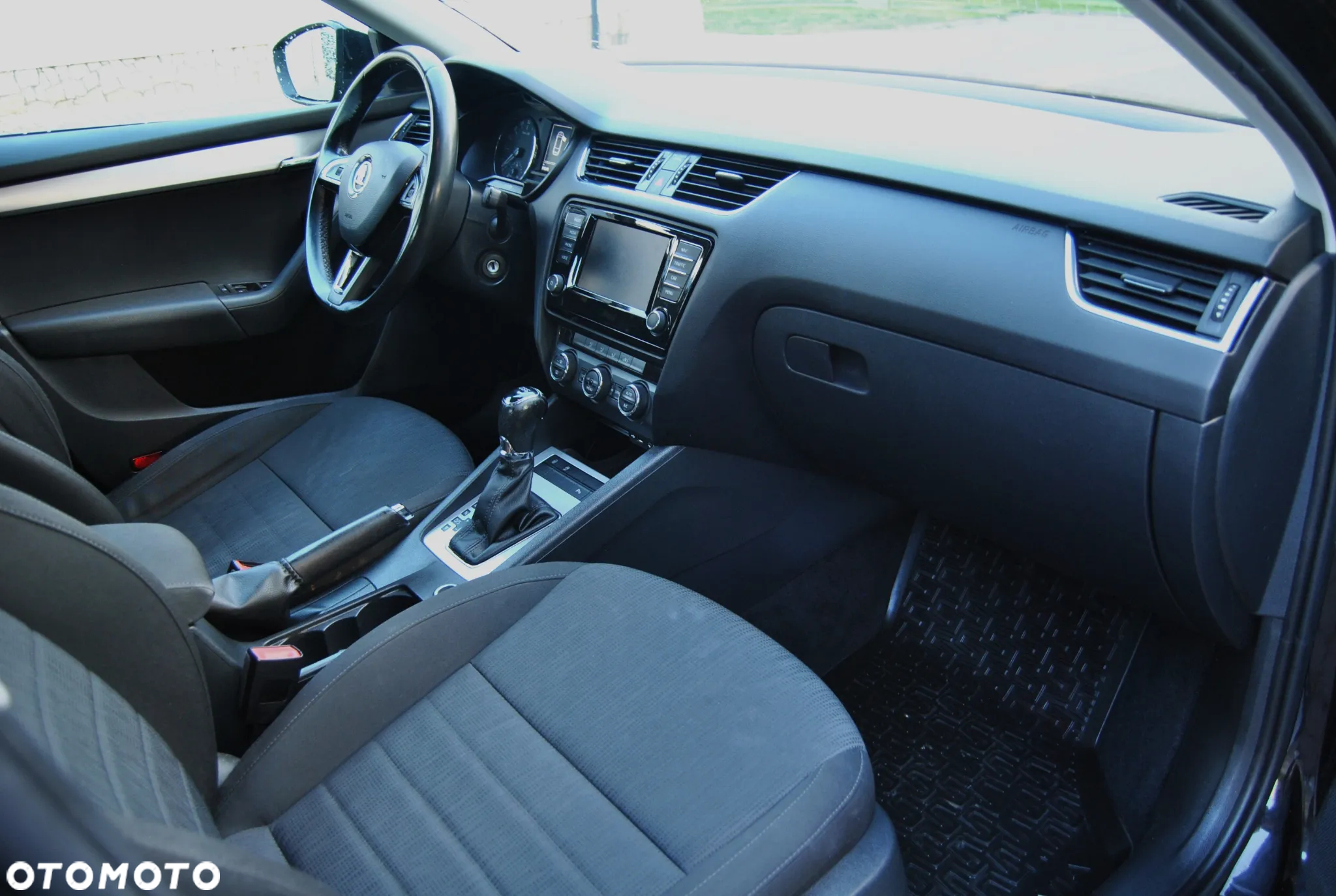 Skoda Octavia 2.0 TDI Elegance DSG - 7