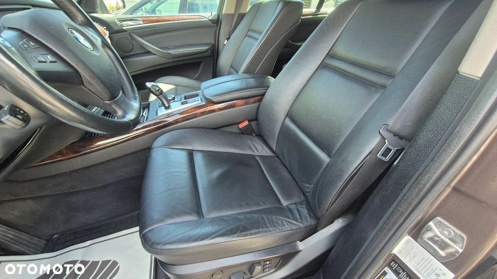 BMW X5 xDrive35i Edition Exclusive - 29