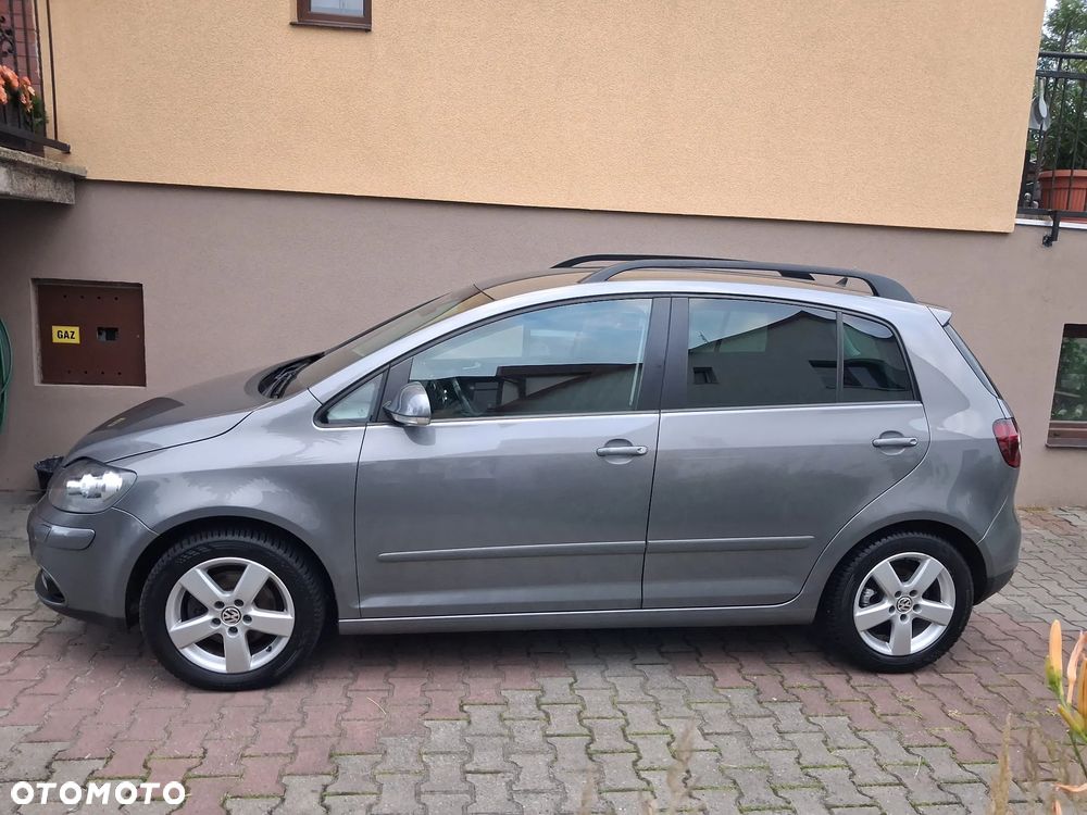 Volkswagen Golf Plus 2.0 TDI DPF United - 15