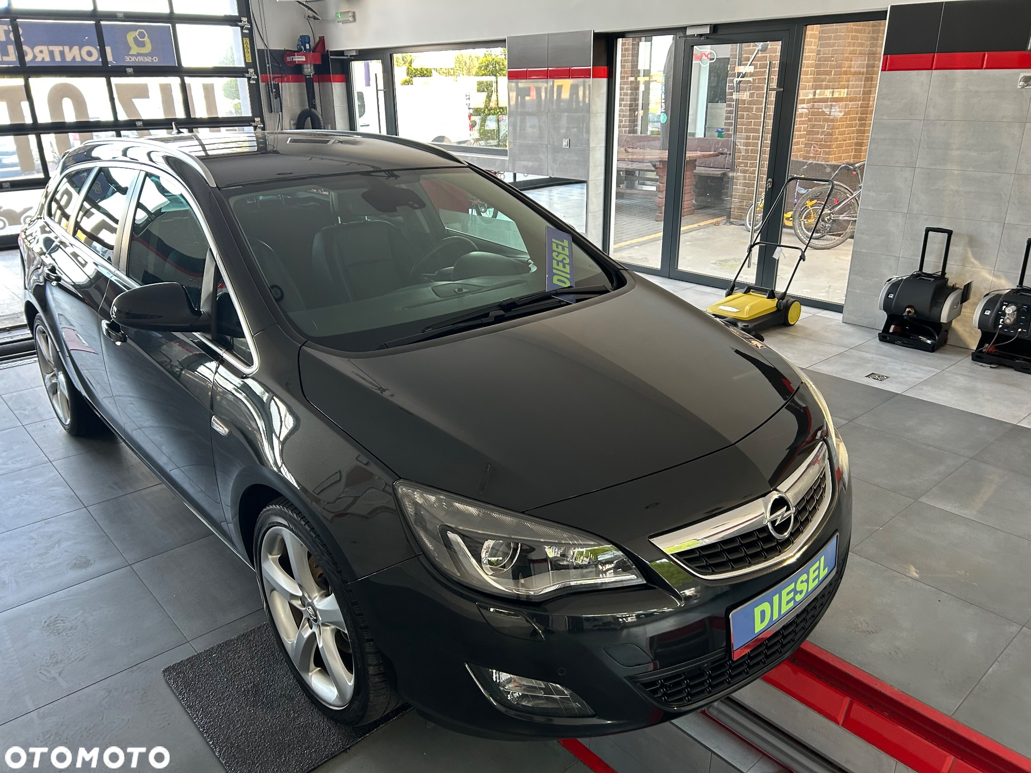 Opel Astra 2.0 CDTI ecoFLEX Start/Stop Exklusiv - 12