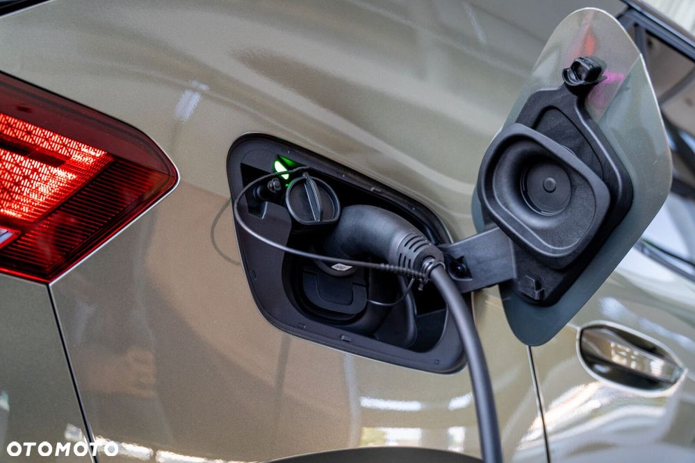 Volkswagen ID.3 Neo 58kWh Style - 11