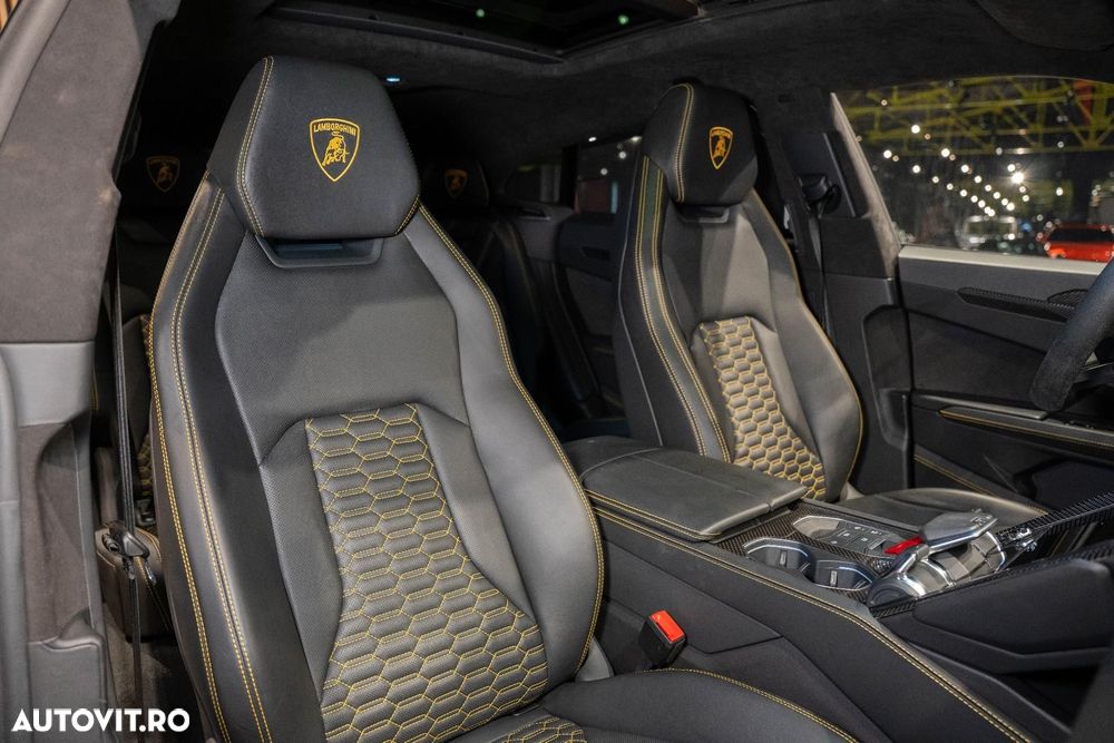 Lamborghini URUS - 27