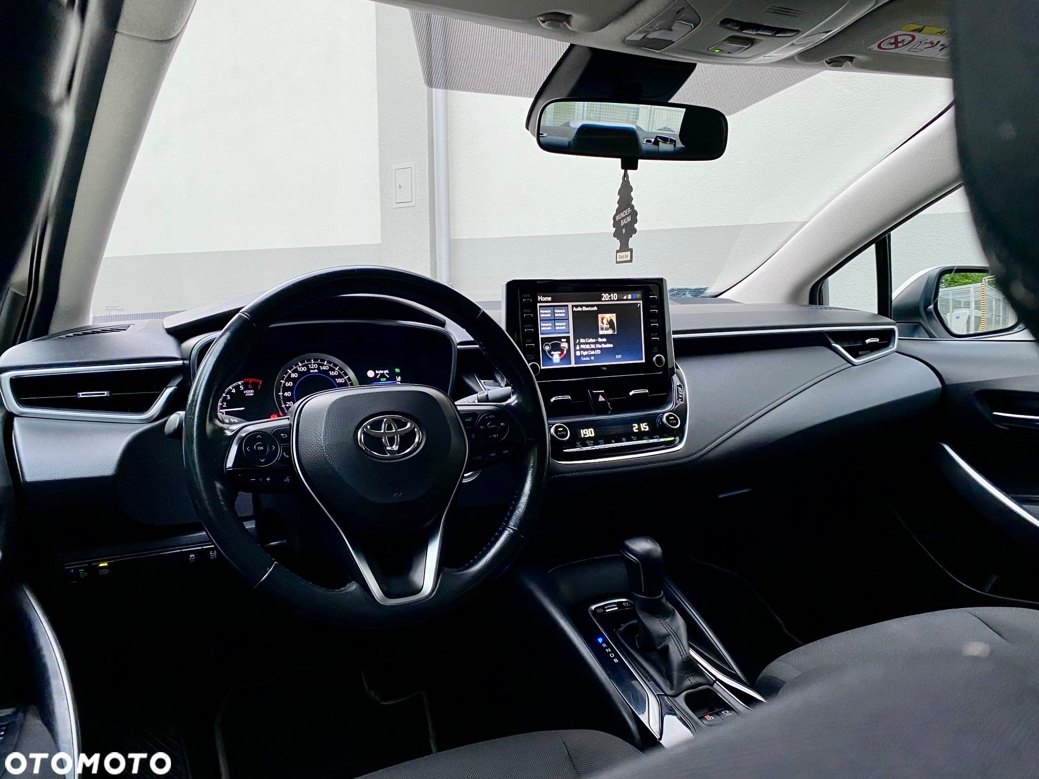 Toyota Corolla 1.8 Hybrid Comfort - 29