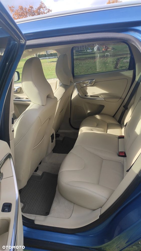 Volvo XC 60 - 8