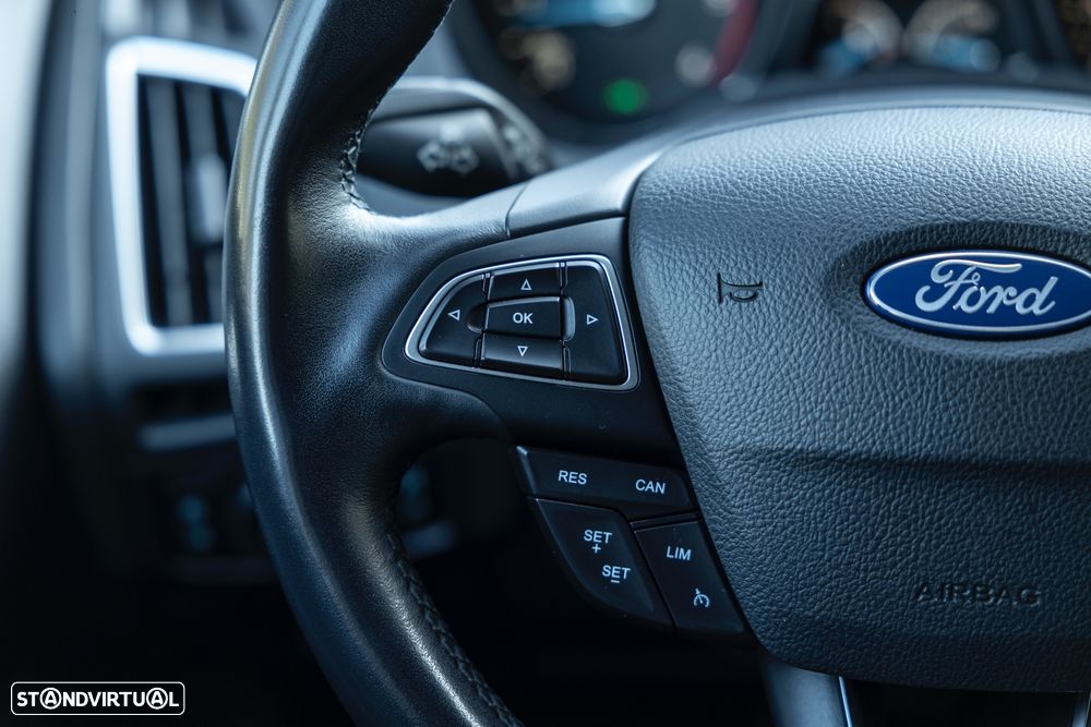 Ford Focus SW 1.5 TDCi Titanium - 8