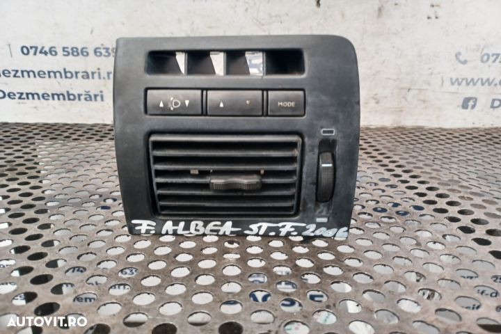 Grila ventilatie bord stanga Fiat Albea 1 [2002 - 2012] Sedan 1.4 MT - 1