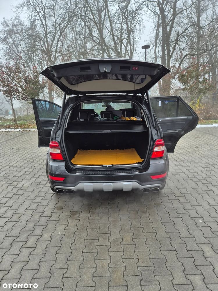 Mercedes-Benz ML 63 AMG 4-Matic - 10