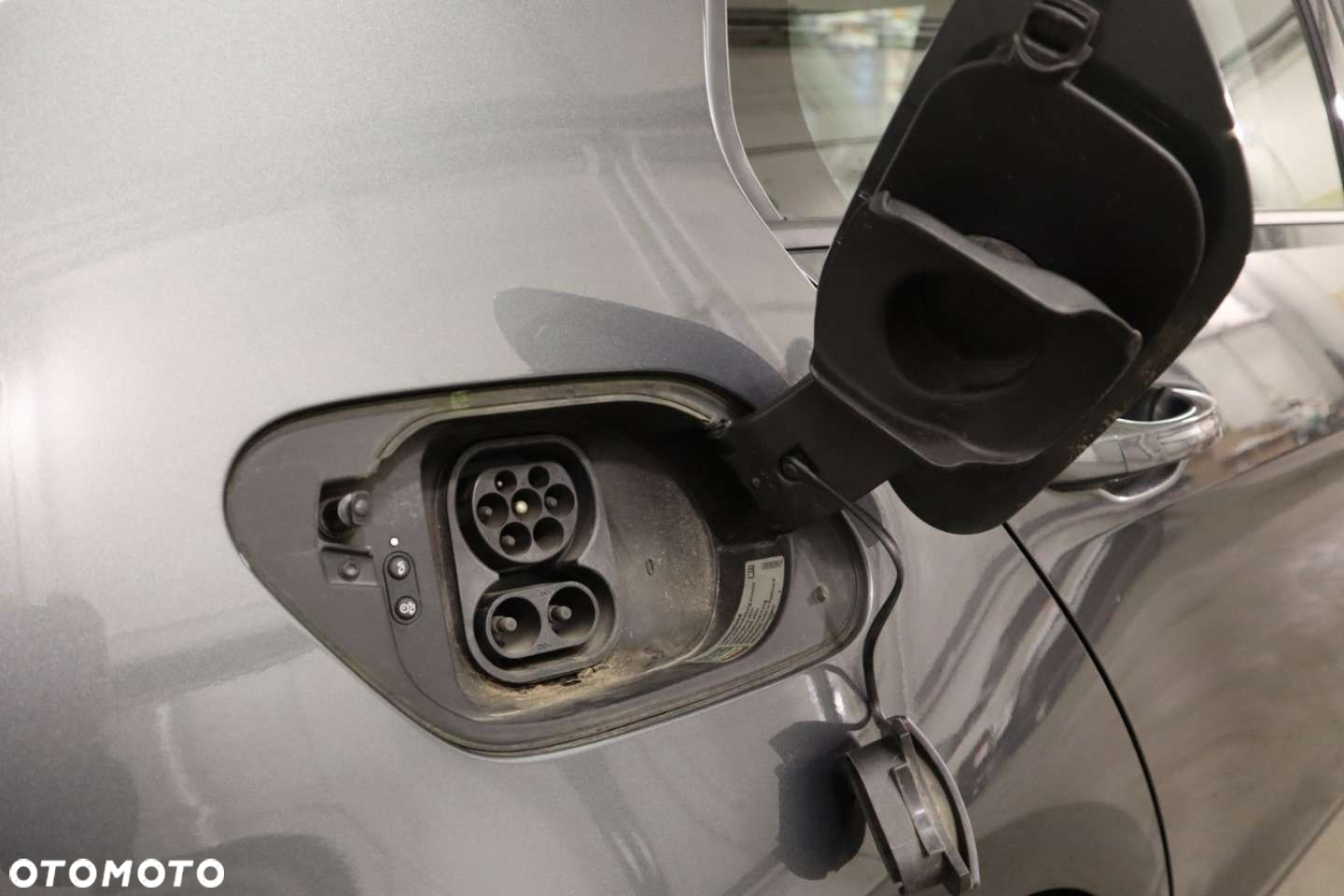 Volkswagen Golf e-Golf - 14