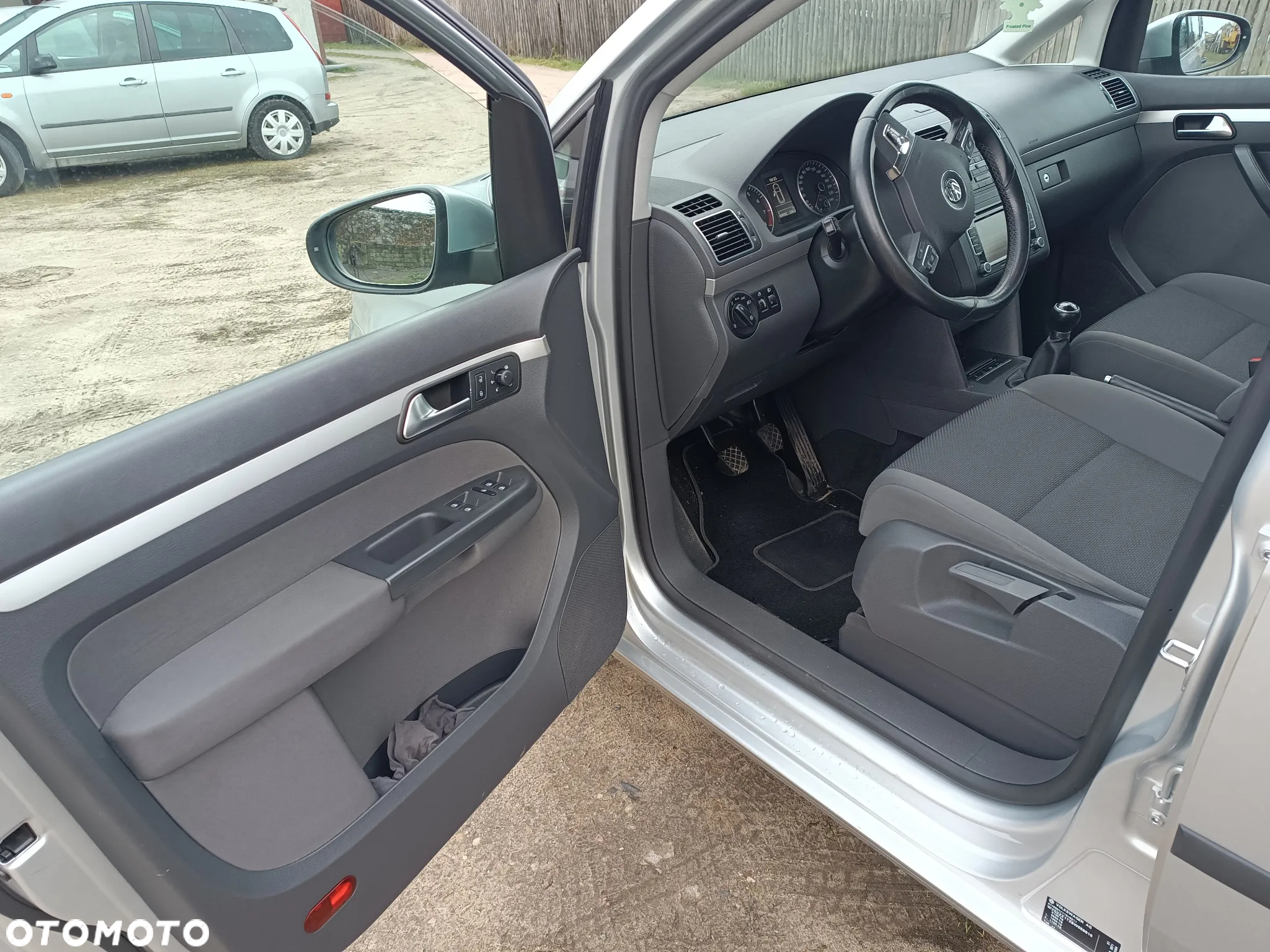 Volkswagen Touran 1.2 TSI BlueMot Comfortline - 10