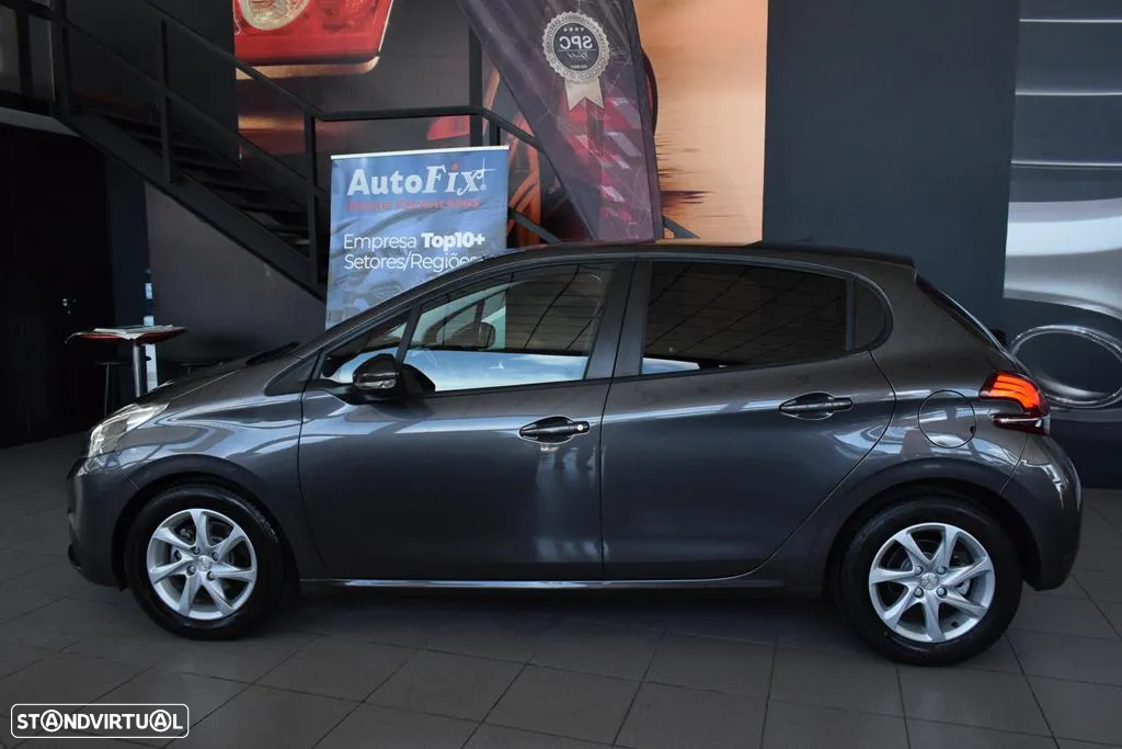 Peugeot 208 1.5 BlueHDi Signature - 2